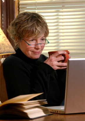 senior lady with laptop