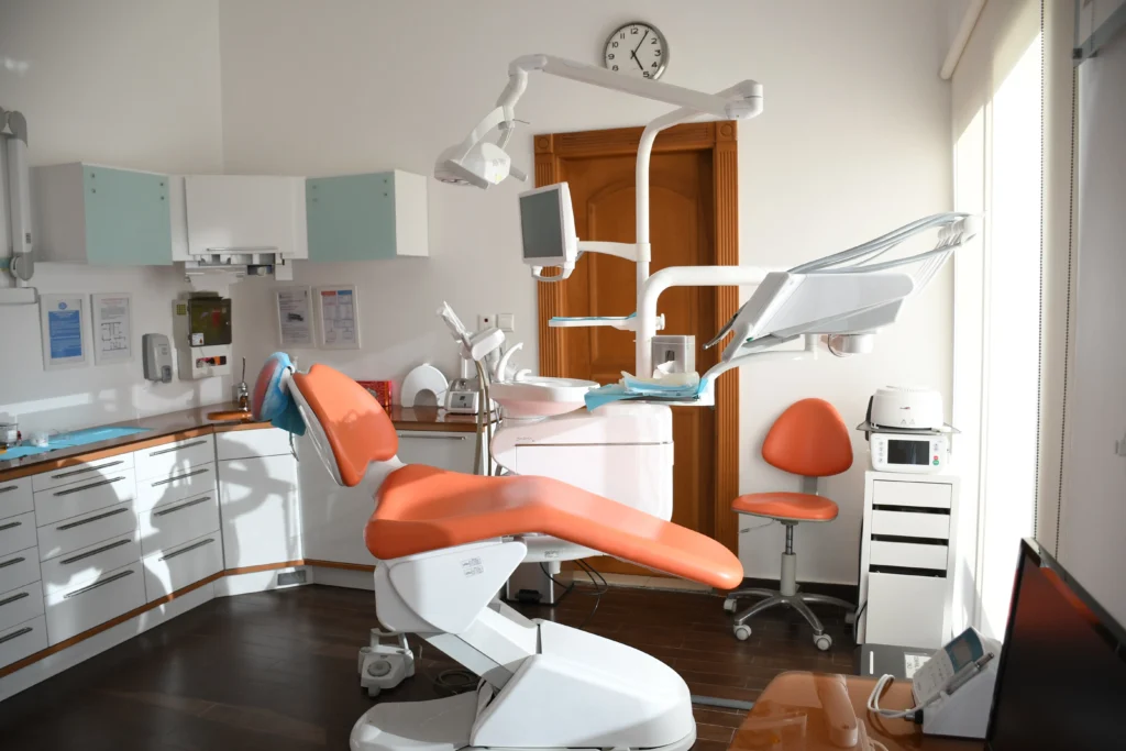 getting customers dental clinic