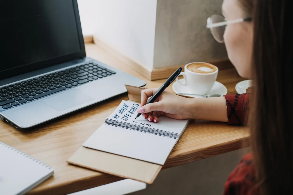 set goals to have successful New Year