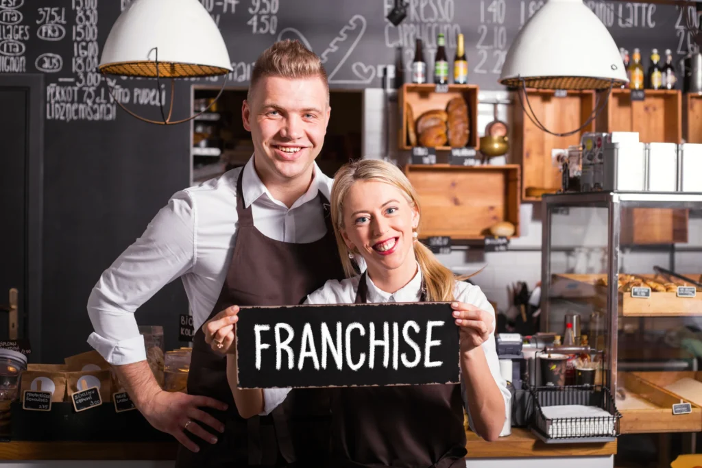 franchise lifecycle: couple starting a franchise