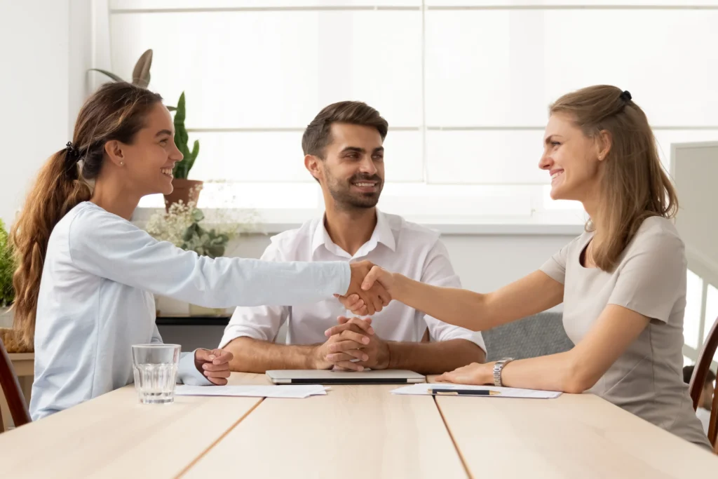 franchise lifecycle: raising funds handshake