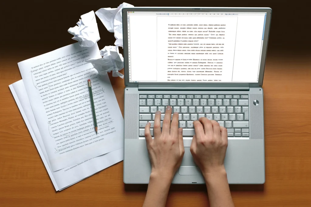 earn money from writing : typing on notebook computer