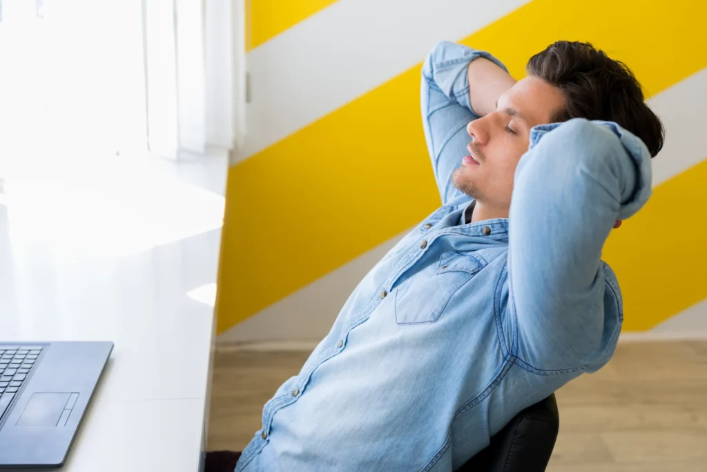 man taking a microbreak to improve productivity